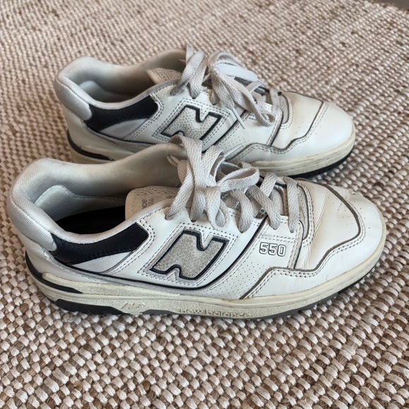 New Balance 550 Sneakers - Picture 5 of 13
